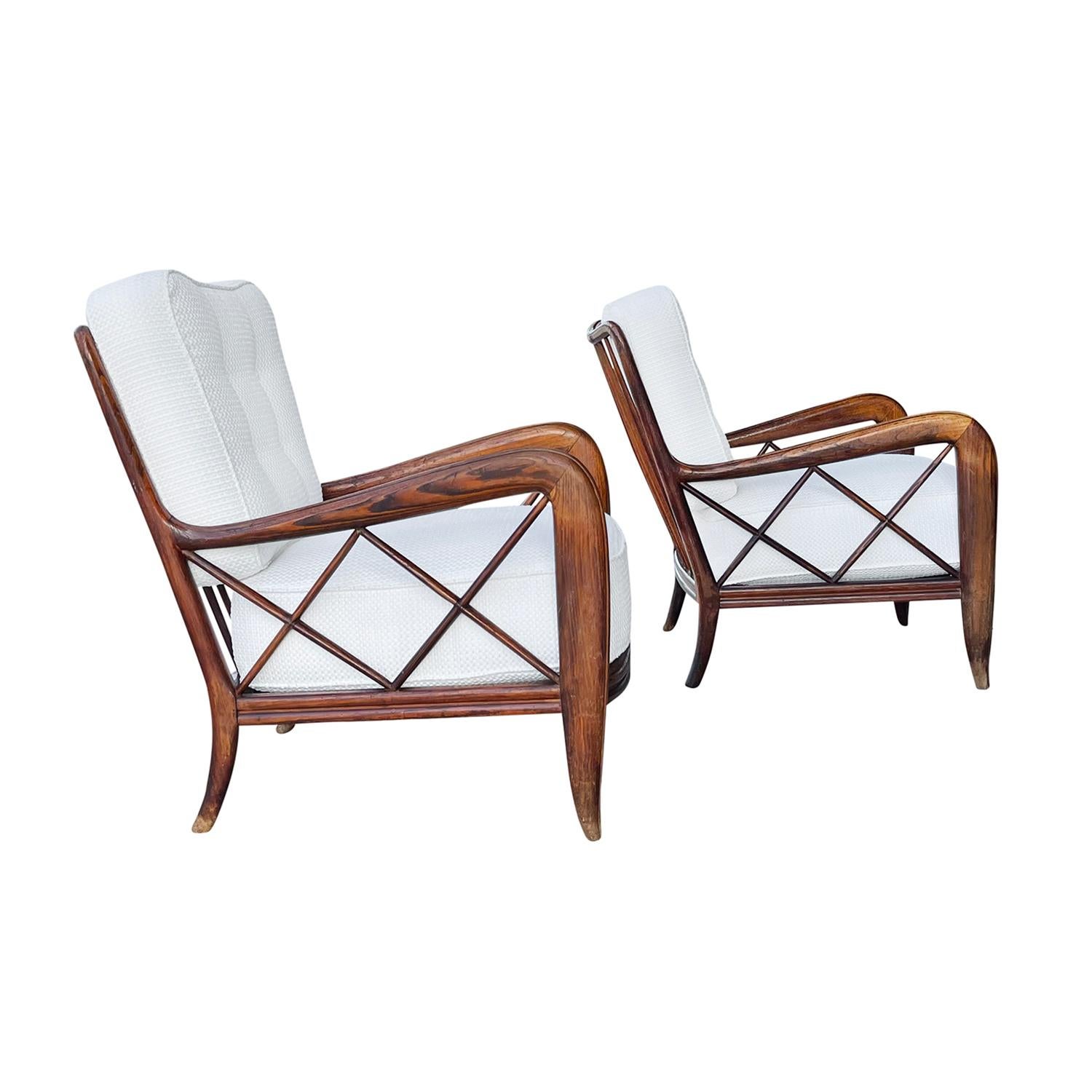 Hand-Crafted 20th Century Italian Pair of Beechwood Armchairs by Paolo Buffa