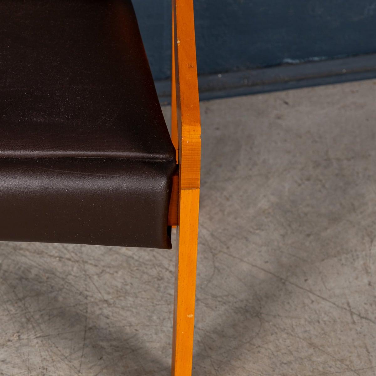 20th Century Italian Pair Of Children's Bauhaus Style Armchairs c.1980 For Sale 5