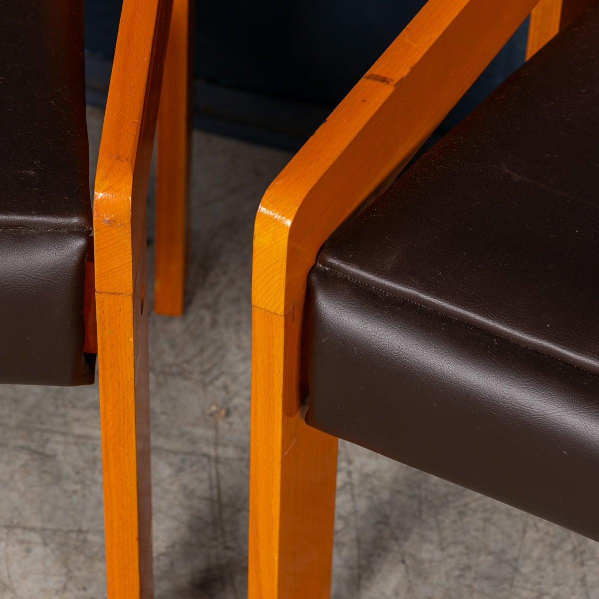 20th Century Italian Pair Of Children's Bauhaus Style Armchairs c.1980 For Sale 7