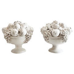 20th Century Italian Pair of Fruit Décor - Retro Ceramic Vases