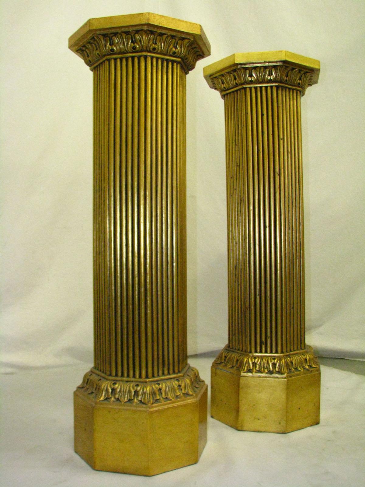 Gilt 20th Century Italian Pair of Gilded Wood Columns / Pedestals / Stands For Sale