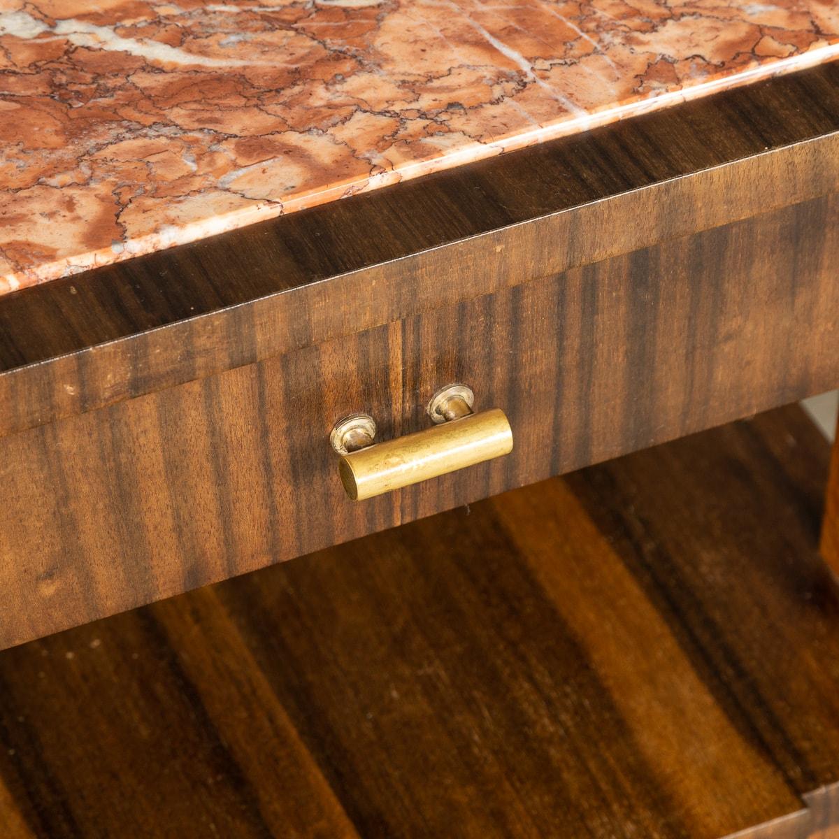 Coppia di comodini in legno e marmo del XX secolo, 1950 ca. in vendita 12