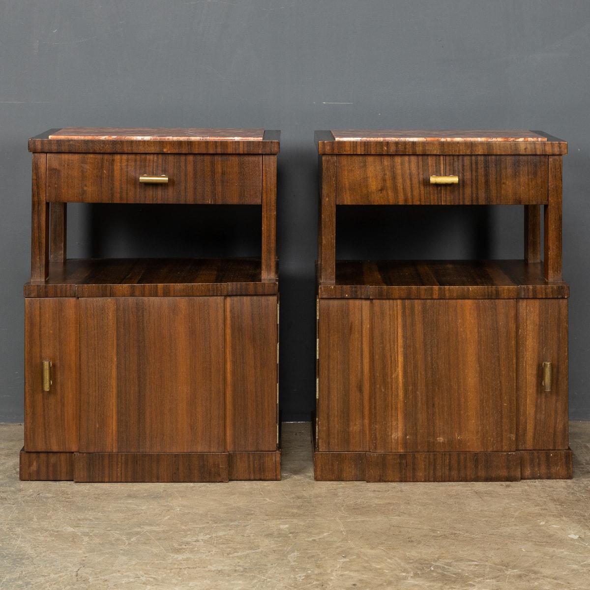 20th Century Italian Pair of Kingwood & Marble Bedside Cabinets, C.1950 In Good Condition For Sale In Royal Tunbridge Wells, Kent