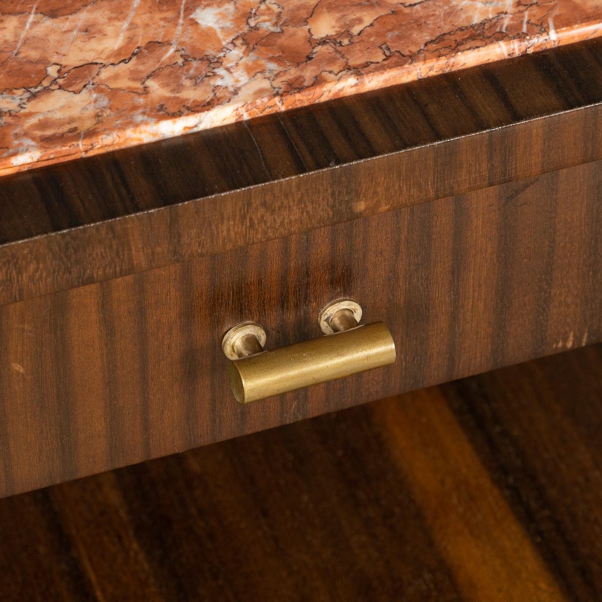 Coppia di comodini in legno e marmo del XX secolo, 1950 ca. in vendita 3