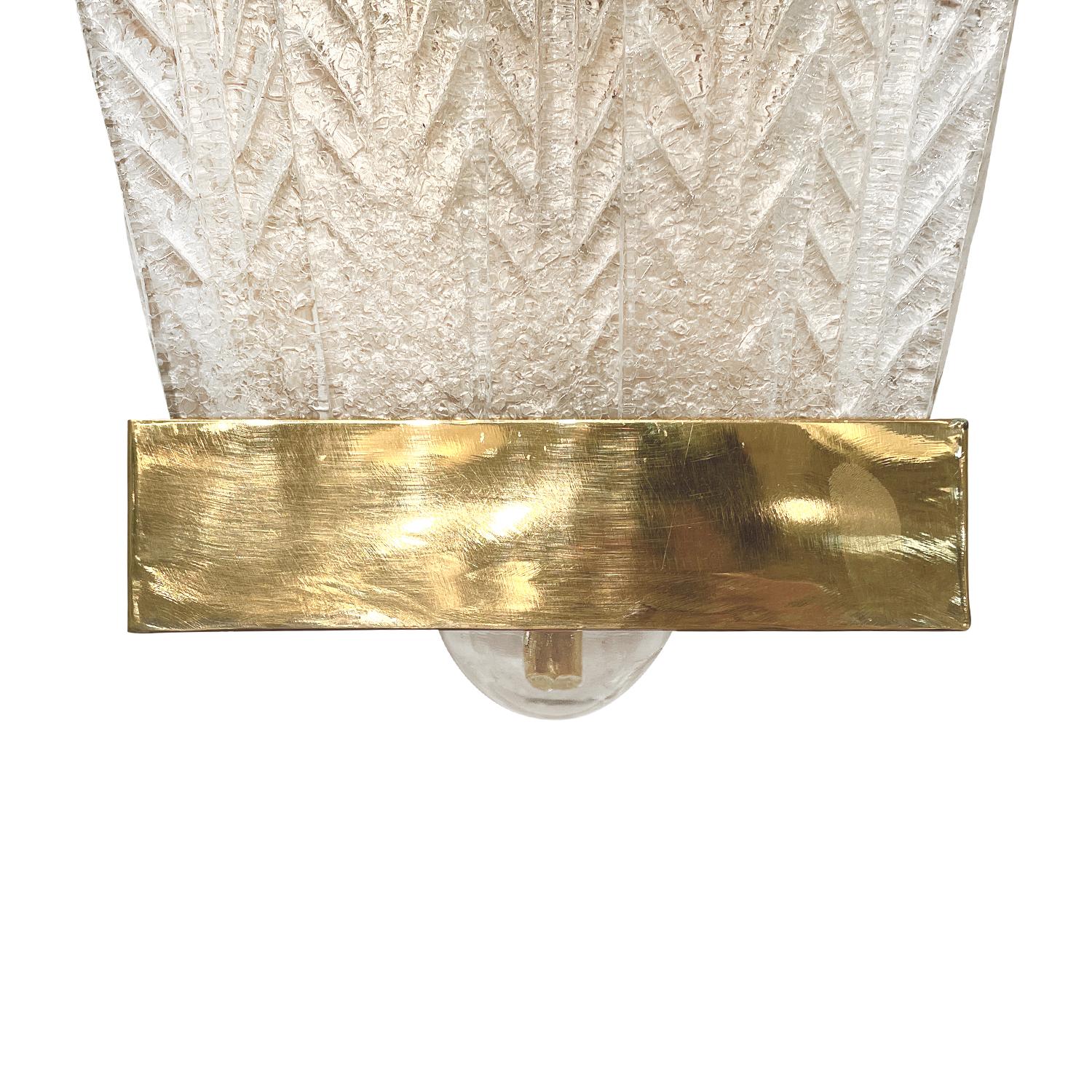 20th Century Italian Pair of Large Vintage Murano Glass Leaf Wall Sconces For Sale 2