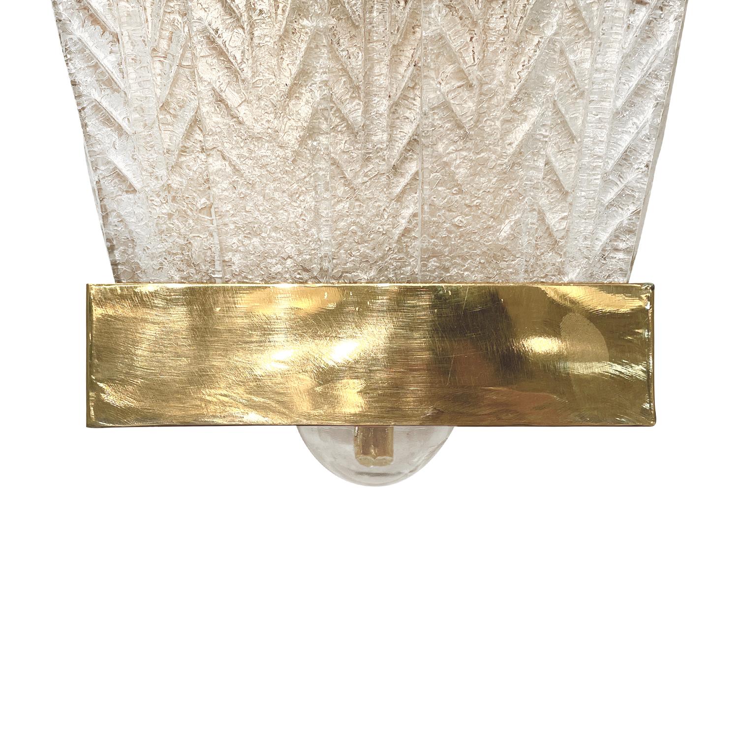 20. Jahrhundert Italienisches Paar großer Wandleuchter aus Vintage Italian Glass mit Blättern im Angebot 2