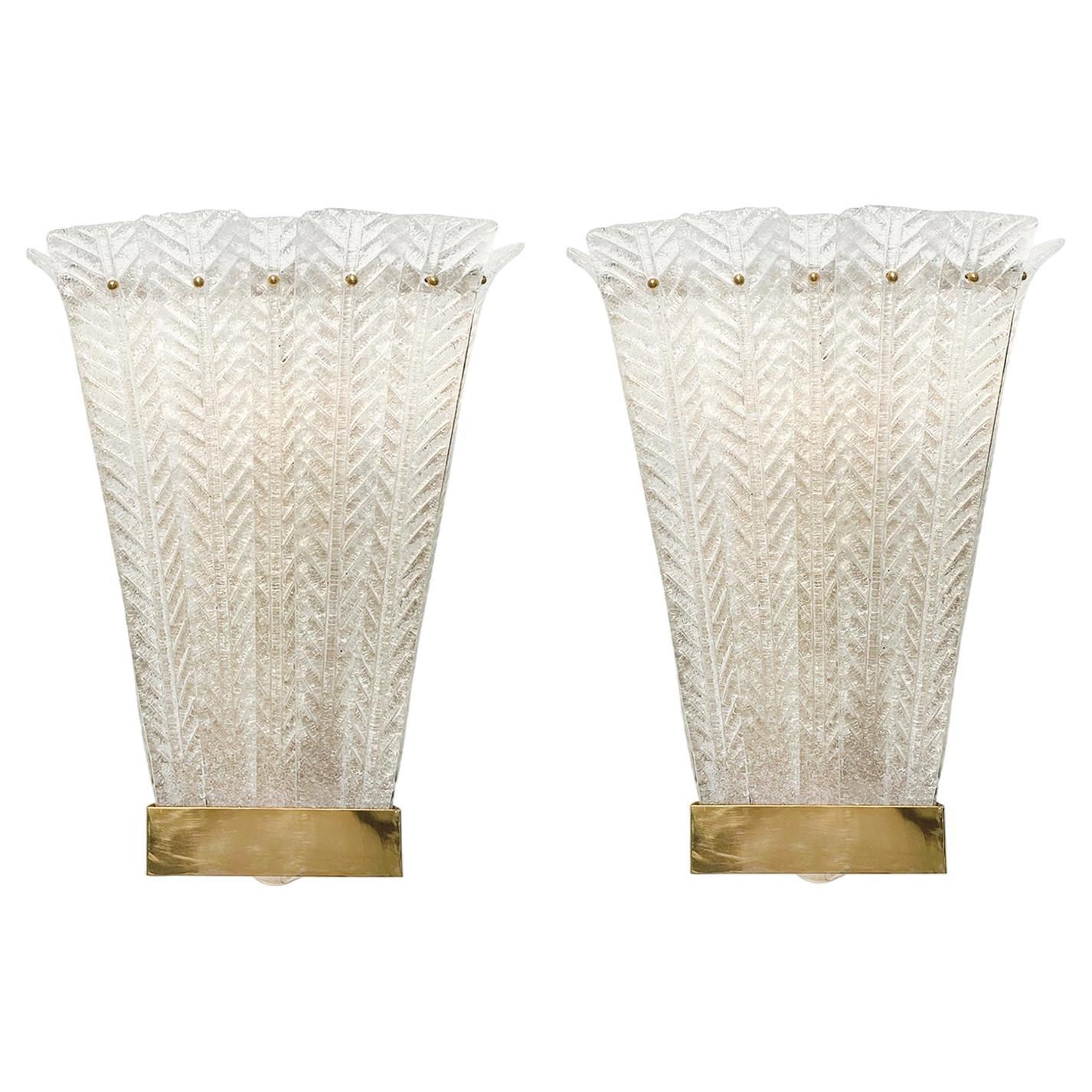 20th Century Italian Pair of Large Vintage Murano Glass Leaf Wall Sconces For Sale