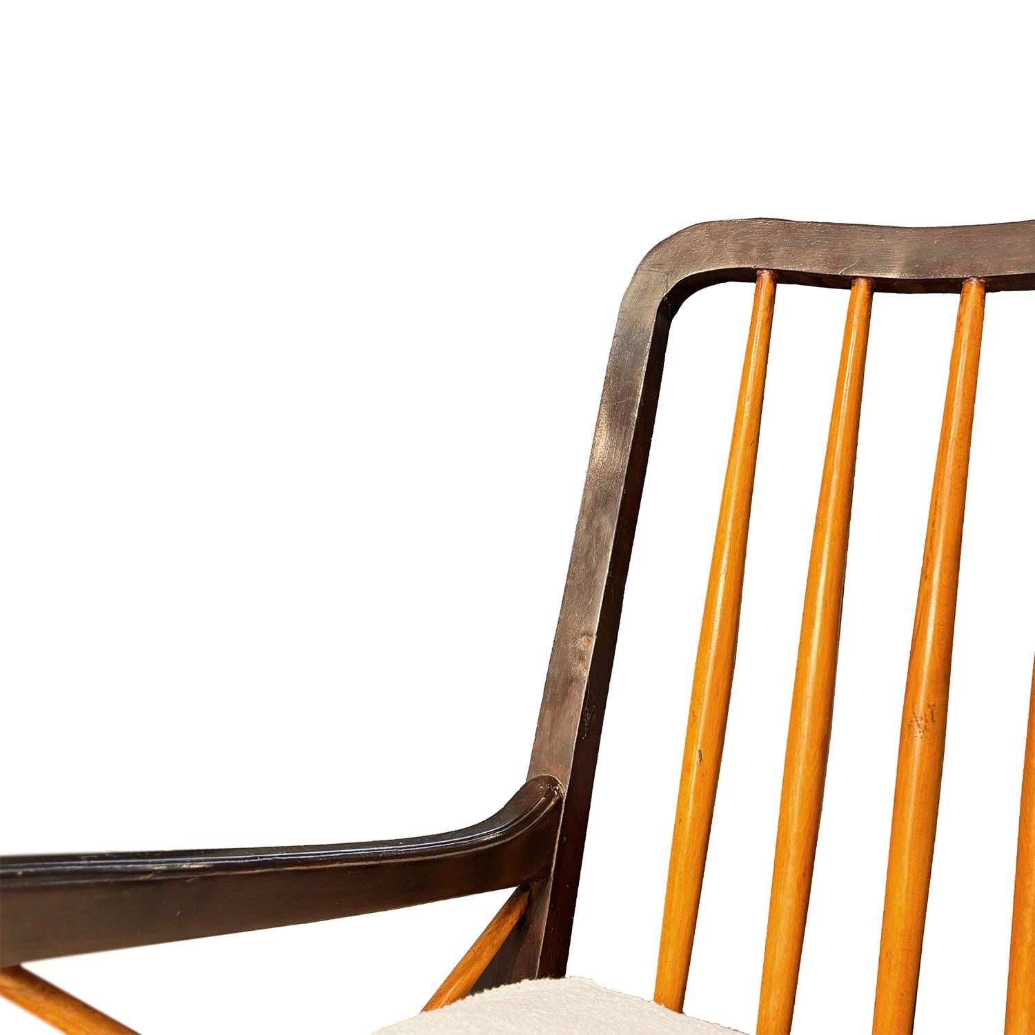 20th Century Italian Pair of Modern Vintage Walnut Lounge Chairs by Paolo Buffa in vendita 3