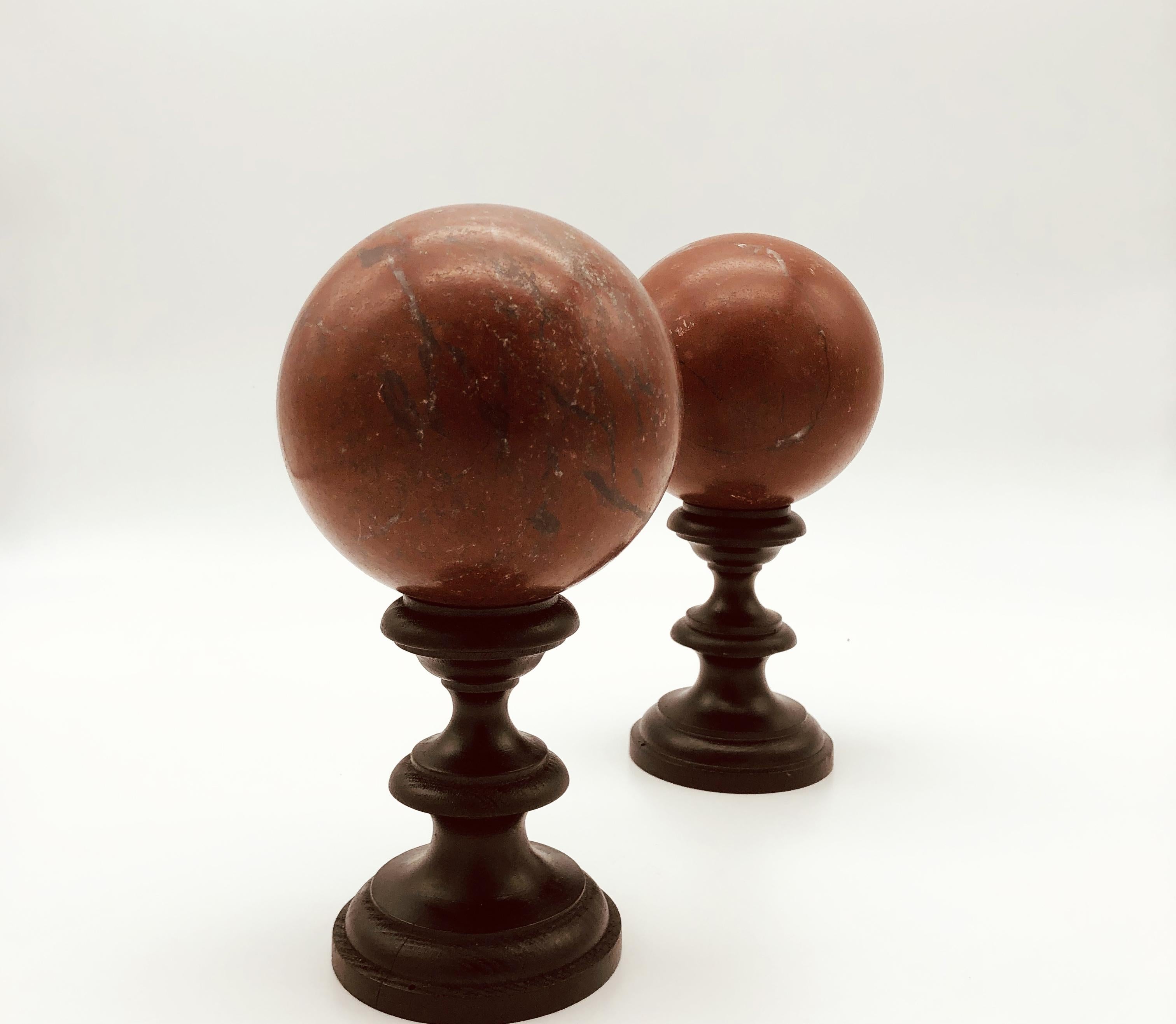 20th Century Italian Pair of Red Griotte Marble Sculpture Grand Tour Balls 7