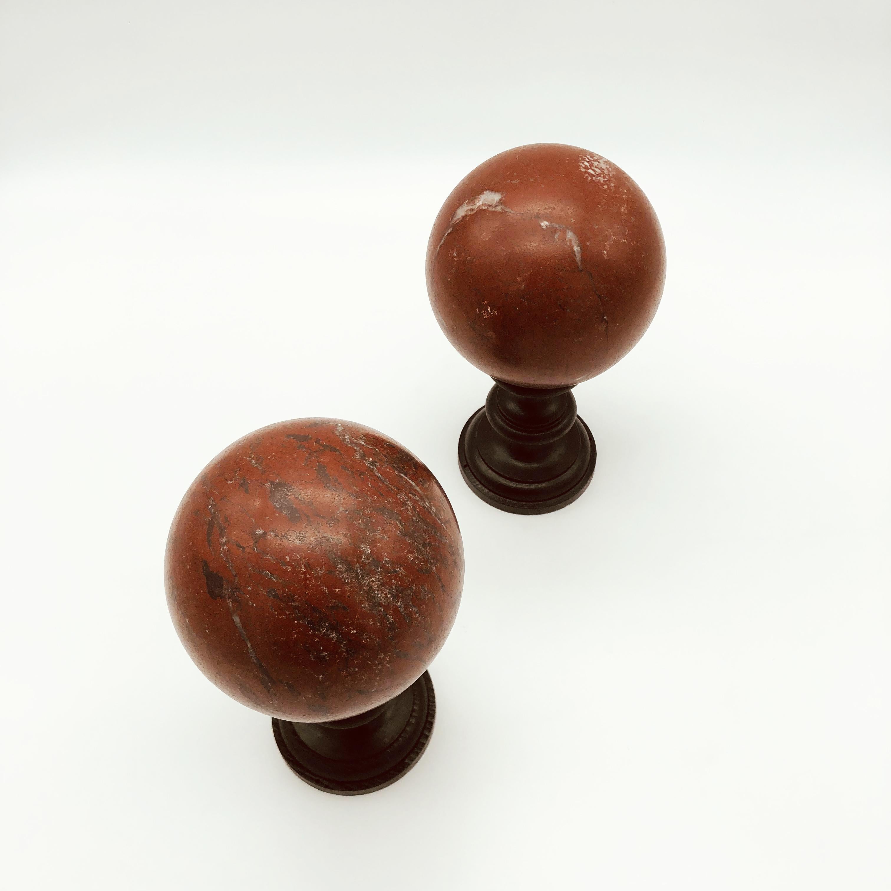 20th Century Italian Pair of Red Griotte Marble Sculpture Grand Tour Balls 15
