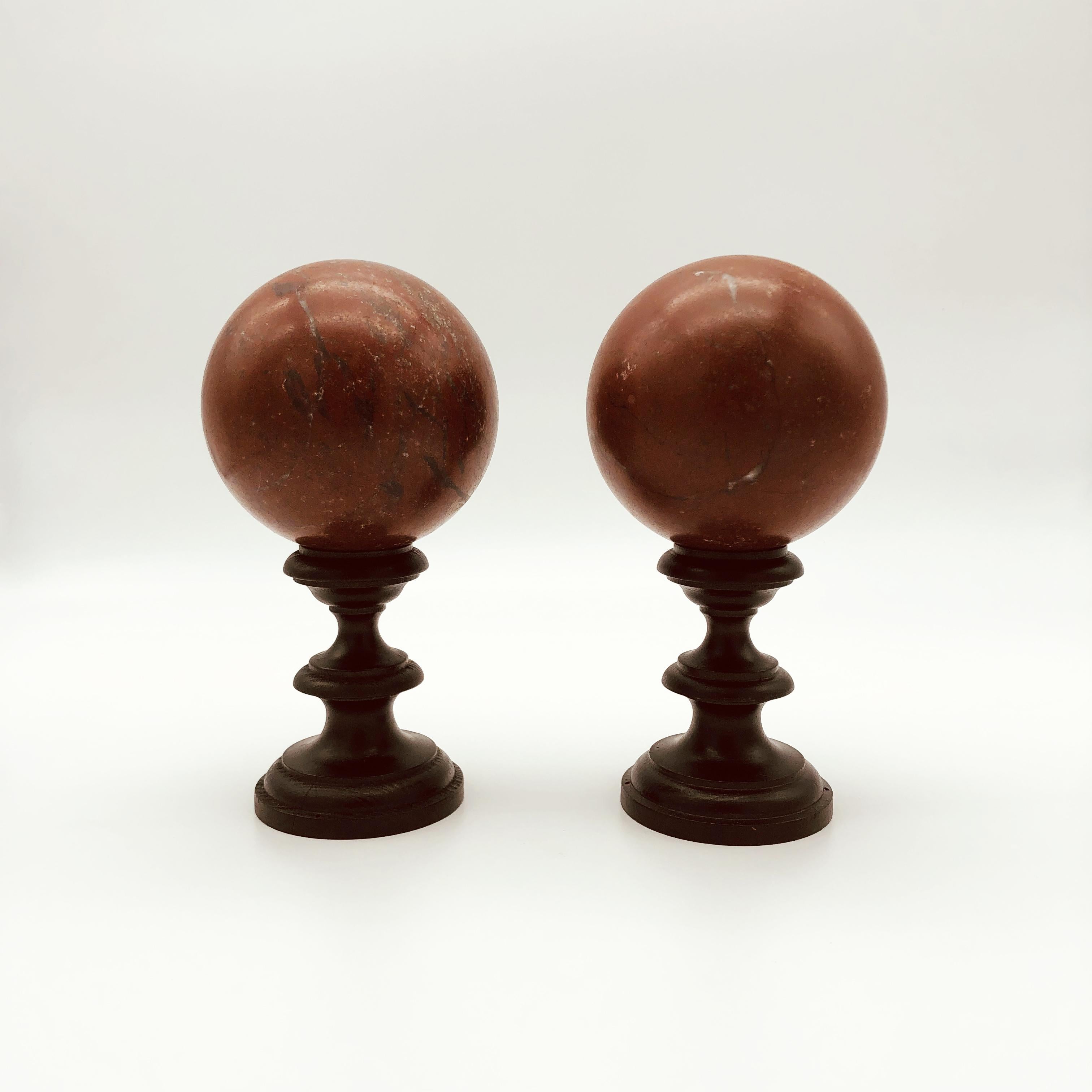 20th Century Italian Pair of Red Griotte Marble Sculpture Grand Tour Balls 2