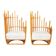 Pareja italiana del siglo XX de sillones de salón escultóricos vintage de nogal pulido