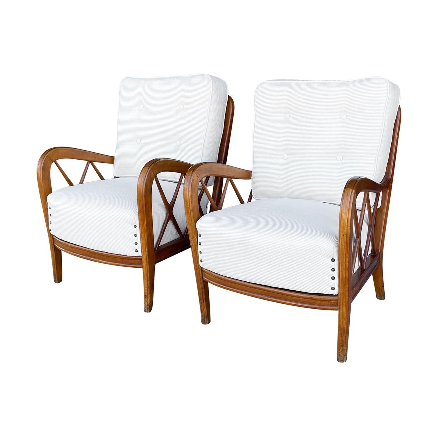 Hand-Carved 20th Century Italian Pair of Walnut Lounge Chairs by Paolo Buffa