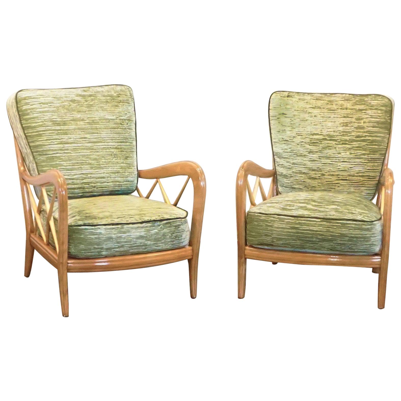 20th Century Italian Pair of Walnut Lounge Chairs by Paolo Buffa