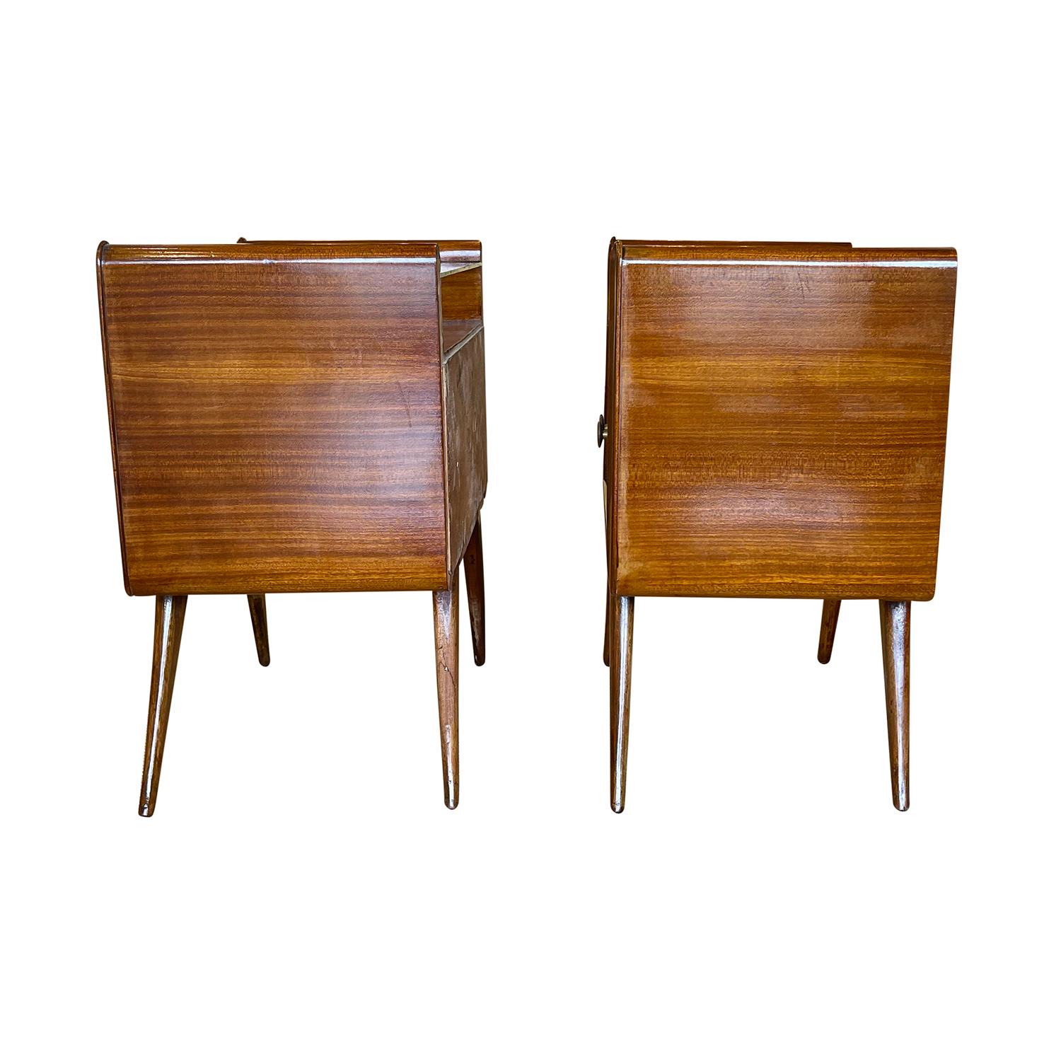 Metal 20th Century Italian Pair of Walnut Nightstands, Bedside Tables by Paolo Buffa