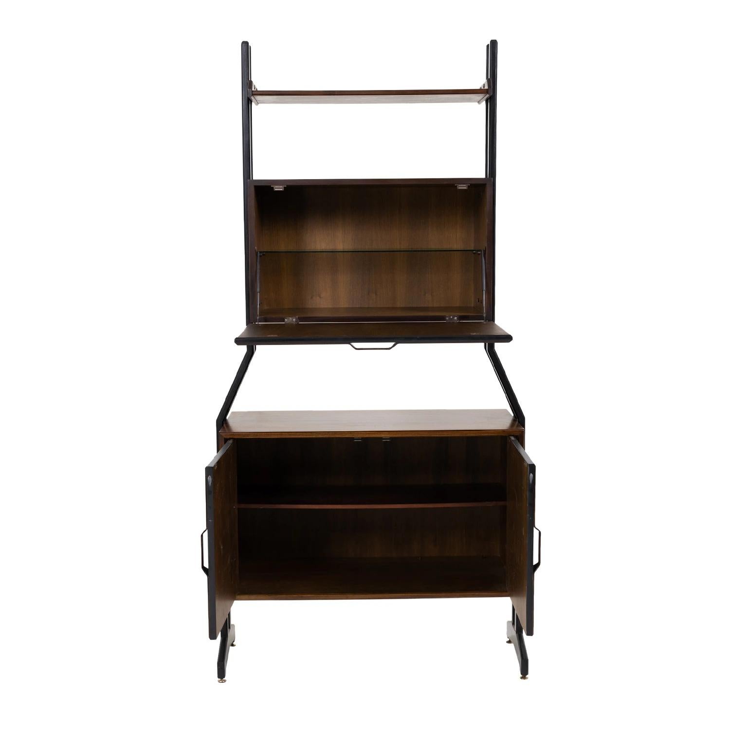 20th Century Italian Pair of Walnut Shelves, Rosewood Cabinets by Vittorio Dassi In Good Condition For Sale In West Palm Beach, FL