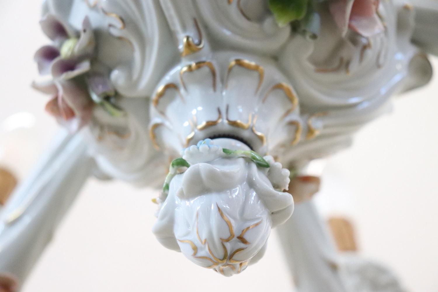 20th Century Italian Porcelain Chandelier Decorated with Flowers For Sale 3