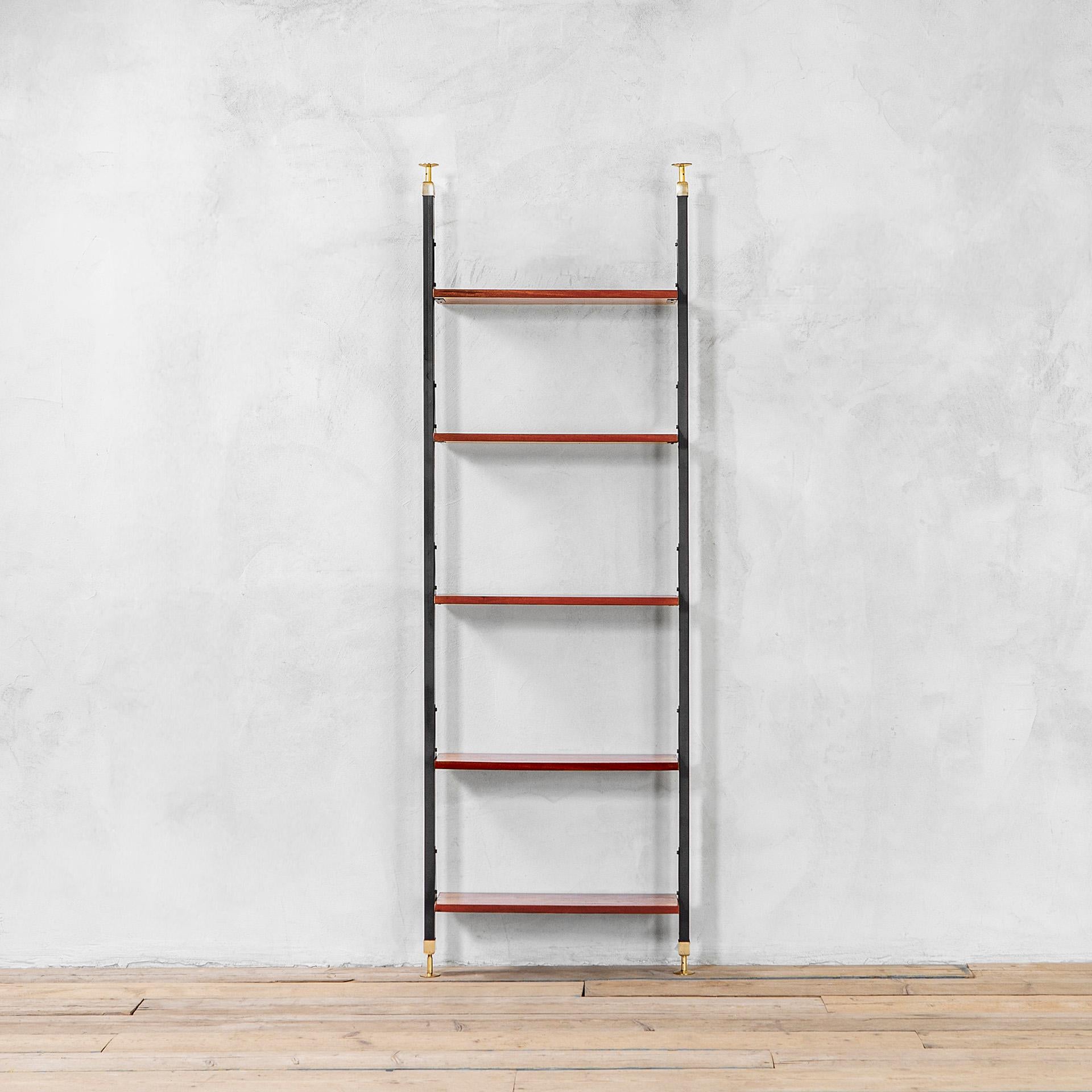 20. Jahrhundert, Italienische Produktion Wand Holz Bücherregal 60s (Moderne der Mitte des Jahrhunderts) im Angebot