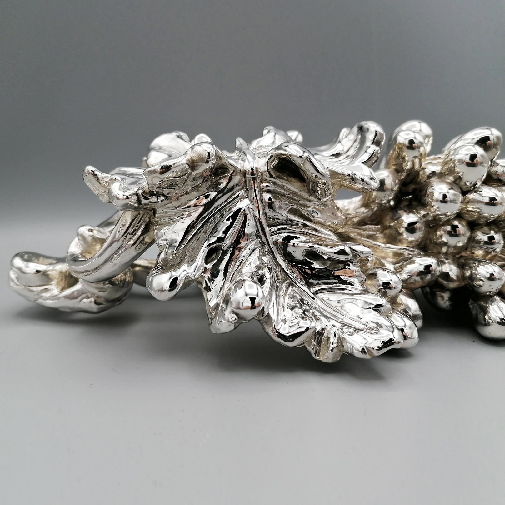 20th Century Italian Pure 990 Silver Grape Bunch In Excellent Condition For Sale In VALENZA, IT