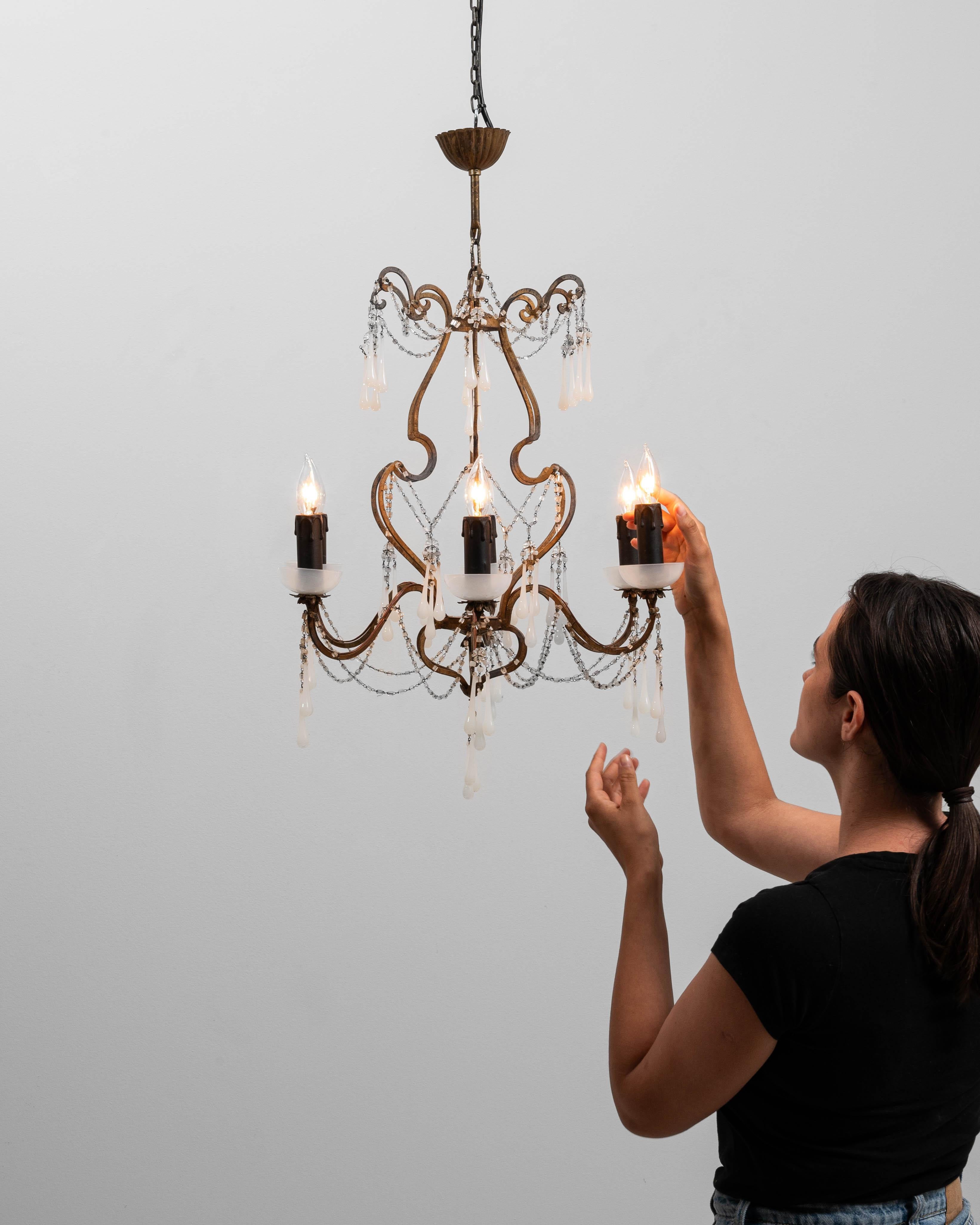 Lustre en métal doré et gouttes de verre du 20e siècle de style néo-rococo italien en vente 7