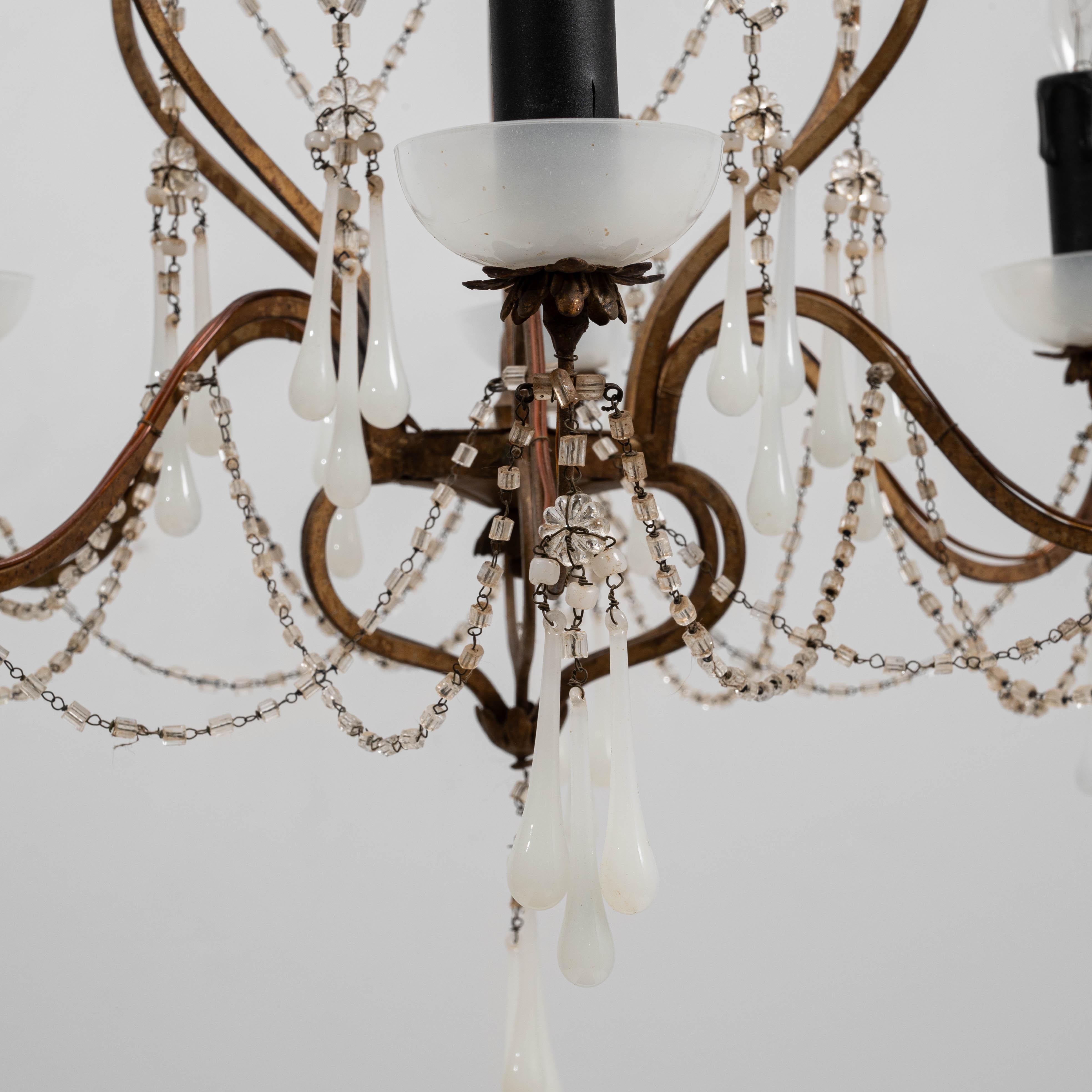 Lustre en métal doré et gouttes de verre du 20e siècle de style néo-rococo italien en vente 9