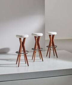 20th Century Italian Round Club Chairs Raised on Four Wooden Crossed Legs