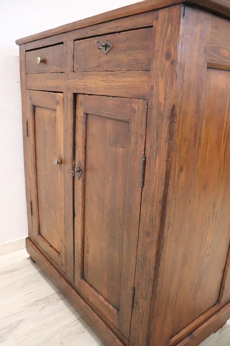 20th Century Italian Rustic Buffet in Fir Wood For Sale 9