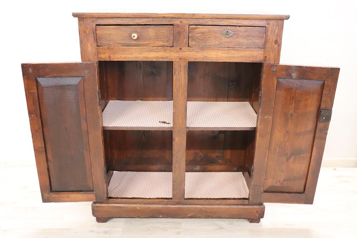 20th Century Italian Rustic Buffet in Fir Wood For Sale 2