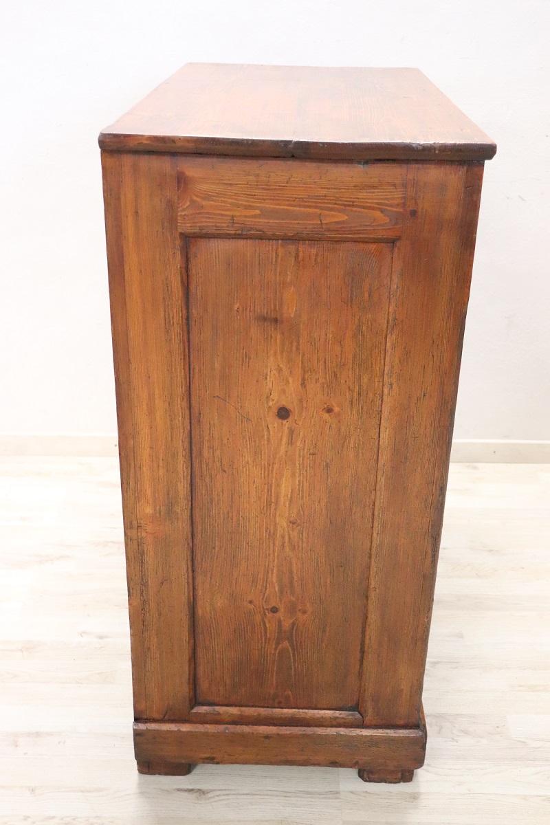20th Century Italian Rustic Buffet in Fir Wood For Sale 6