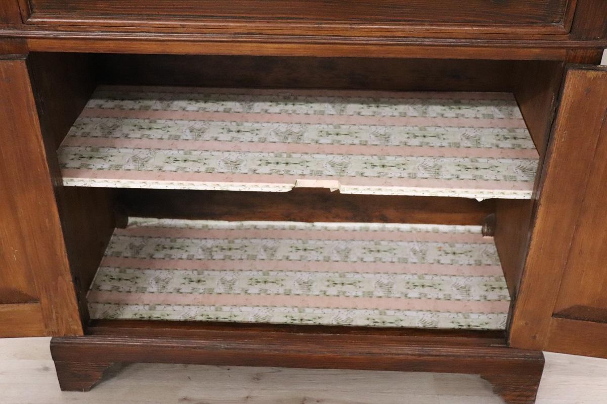 Rustikales italienisches Buffet aus Fir-Holz aus dem 20. Jahrhundert im Angebot 4