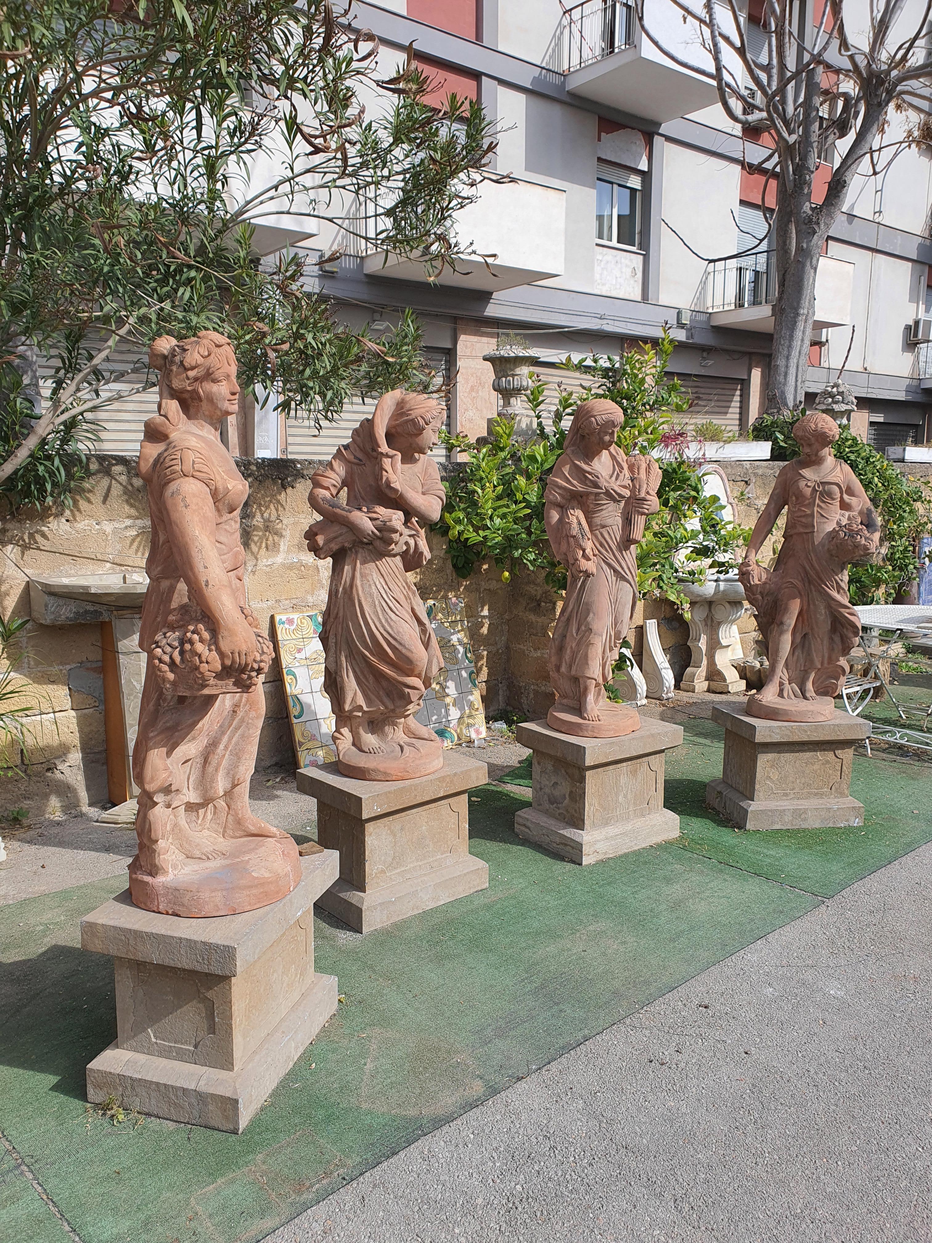 20th Century Italian Sculptures in Terracotta, Four Seasons Statues In Good Condition In PALERMO, IT