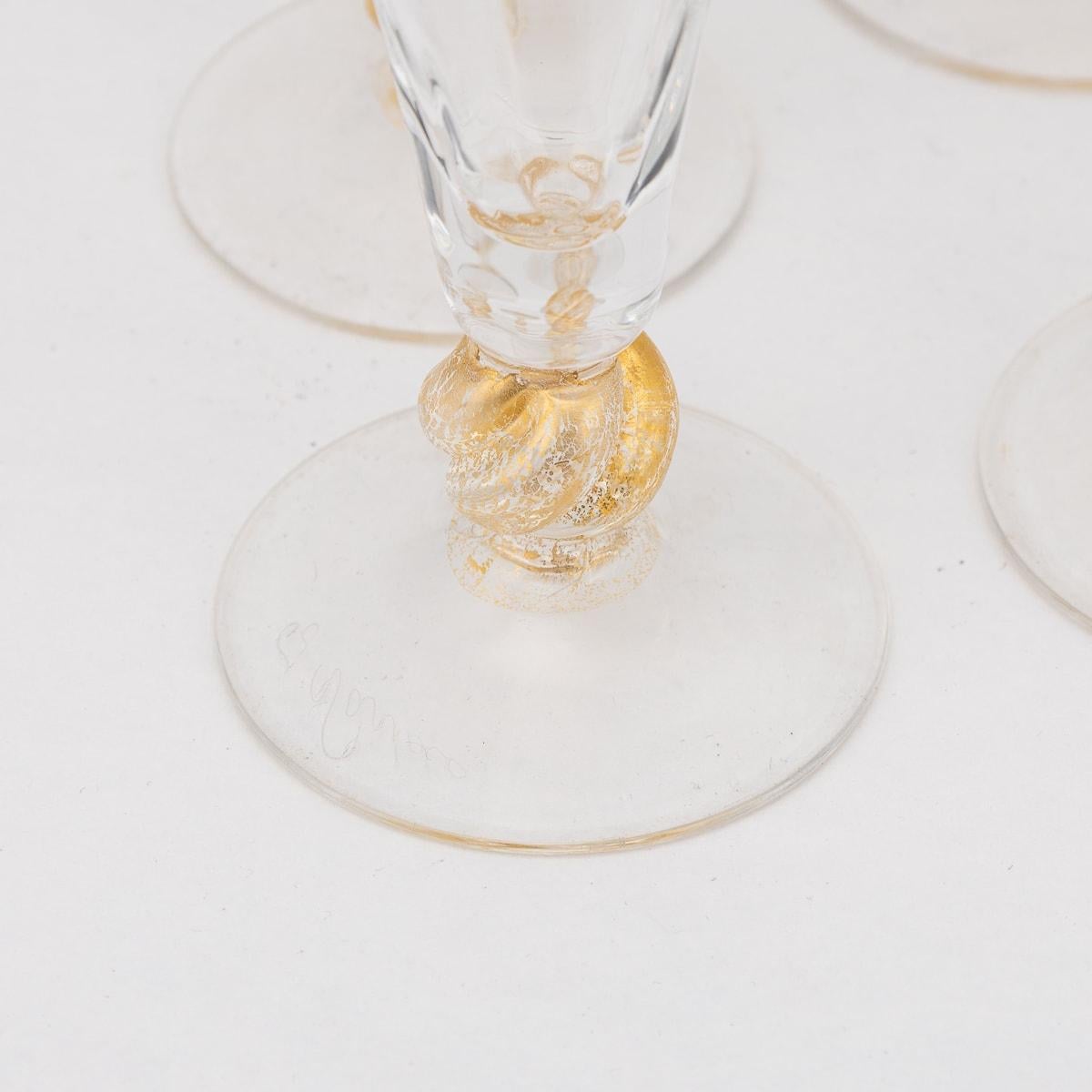 Ensemble italien du 20e siècle de 2 carats et 12 verres par Italo Varisco, Venise Bon état - En vente à Royal Tunbridge Wells, Kent
