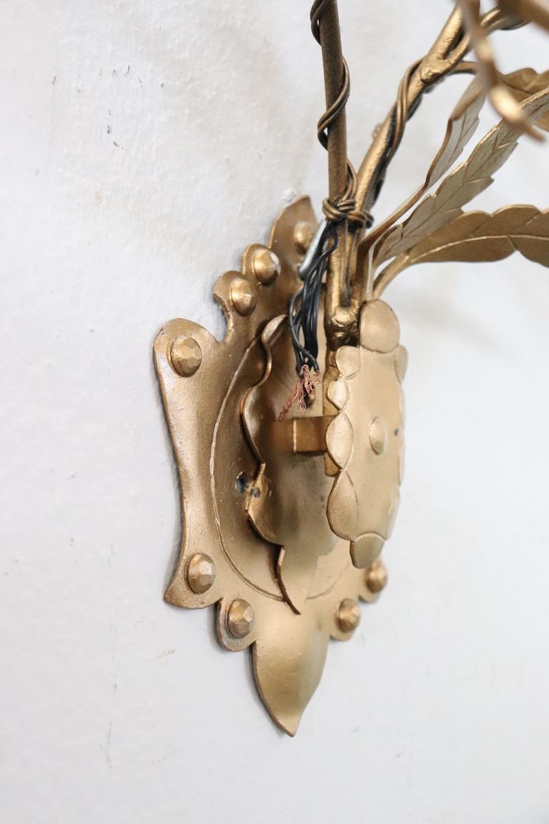 20th Century Italian Set of 3 Sconces in Gilt Iron For Sale 9