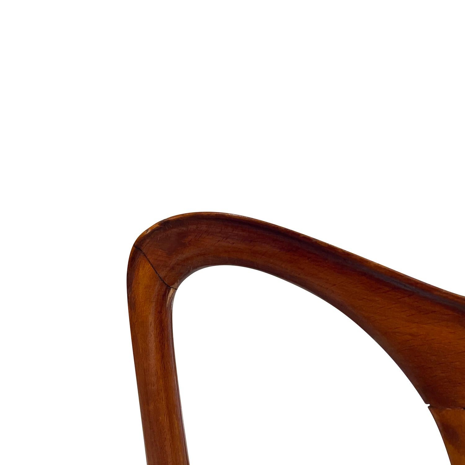 20th Century Italian Set of Eight Rosewood Dining Room Chairs by Vittorio Dassi For Sale 4