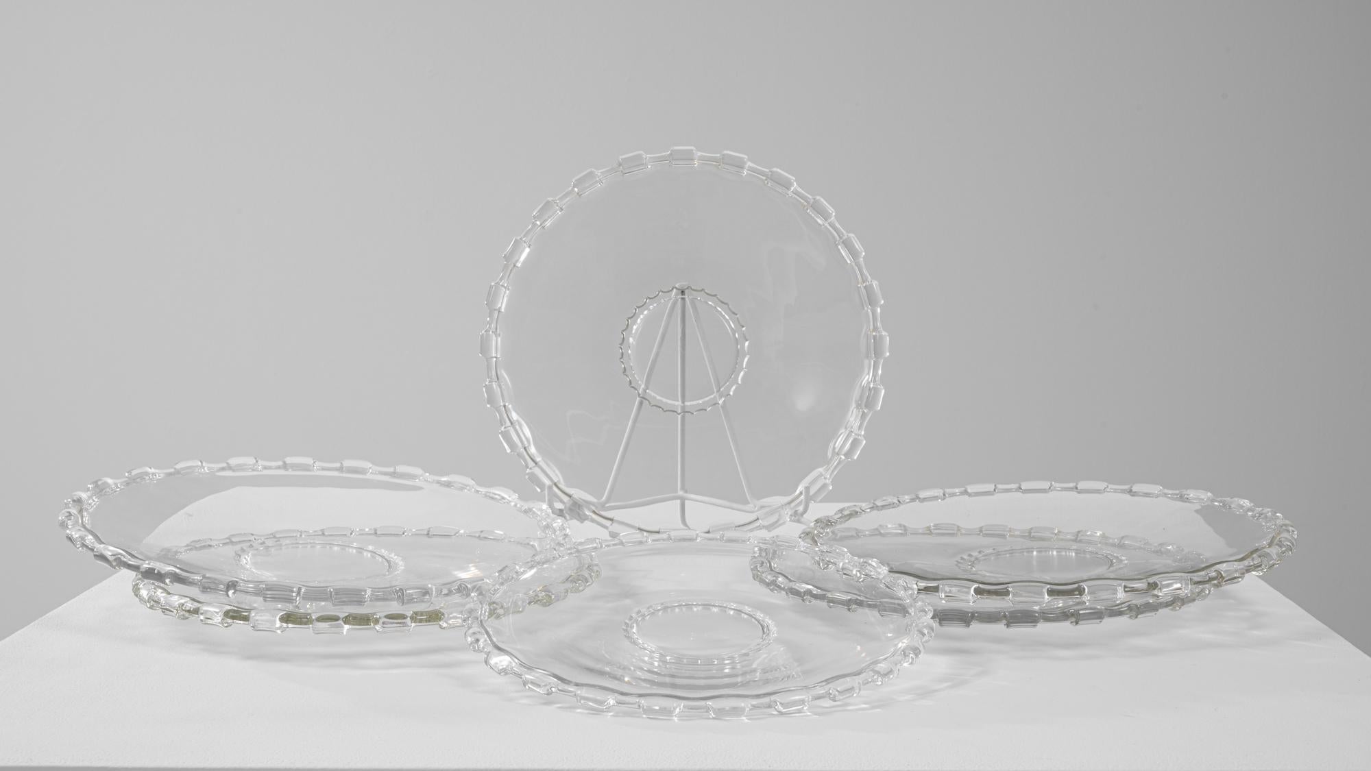 Cristal Ensemble de six assiettes en cristal italien du 20e siècle en vente