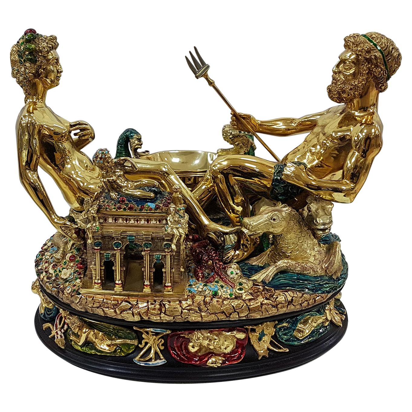 Replica della "saliera di Benvenuto Cellini" in argento 800 ed ebano del 20° secolo.