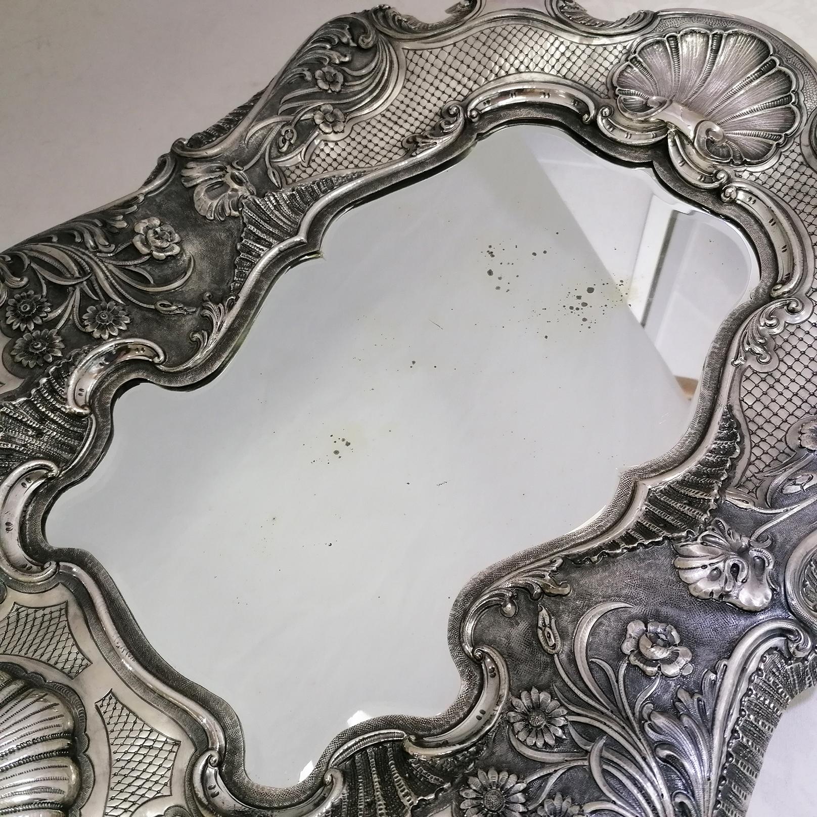 20th Century Italian Silver Barocco Wall or Table Mirror In Excellent Condition For Sale In VALENZA, IT