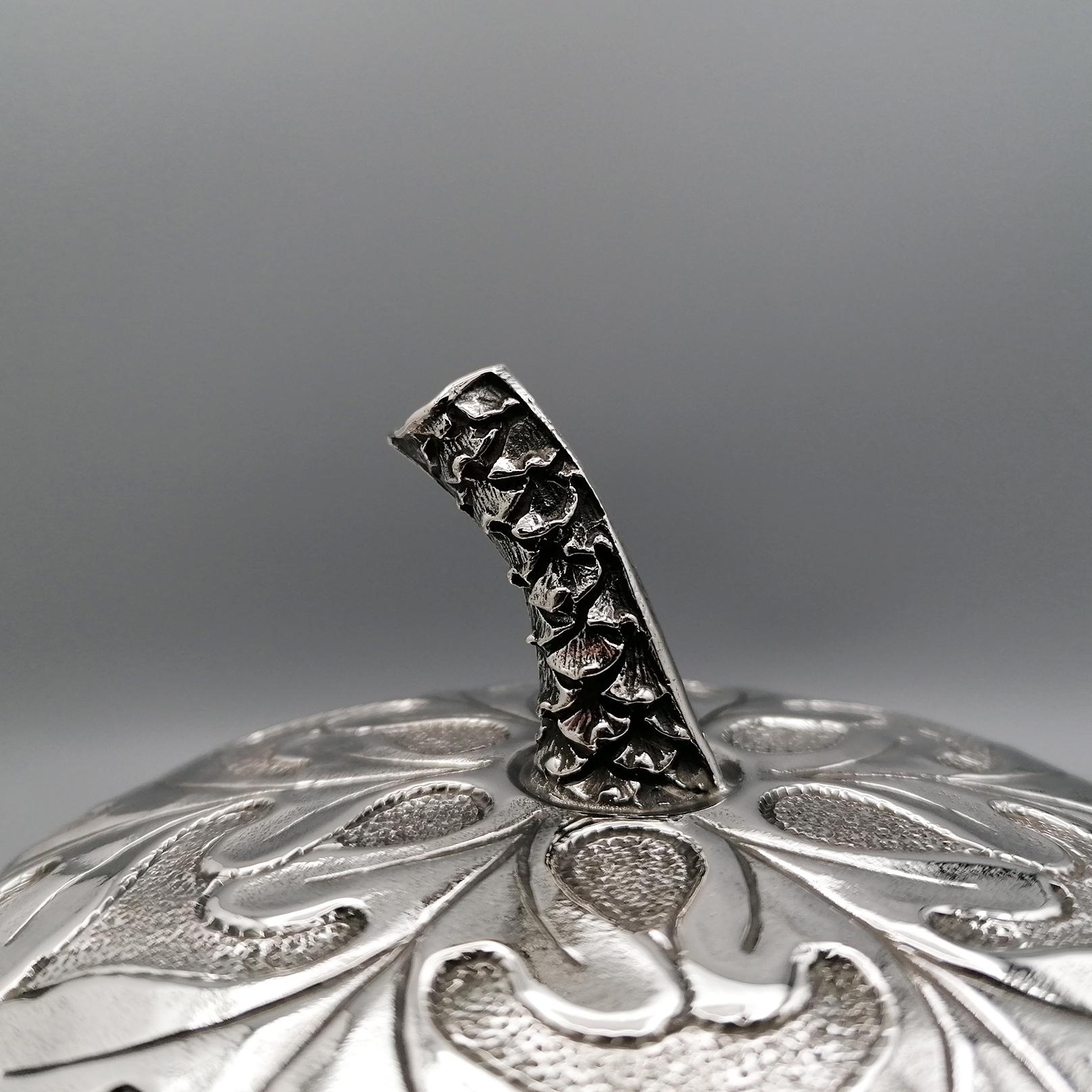 20th Century Italian Silver Box Embossed and Chiselled by Hand Acorn Shape For Sale 8