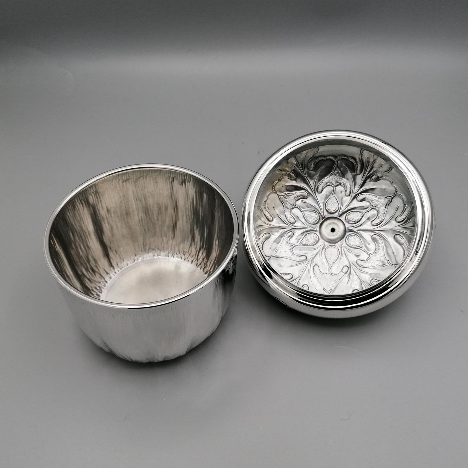 20th Century Italian Silver Box Embossed and Chiselled by Hand Acorn Shape For Sale 10