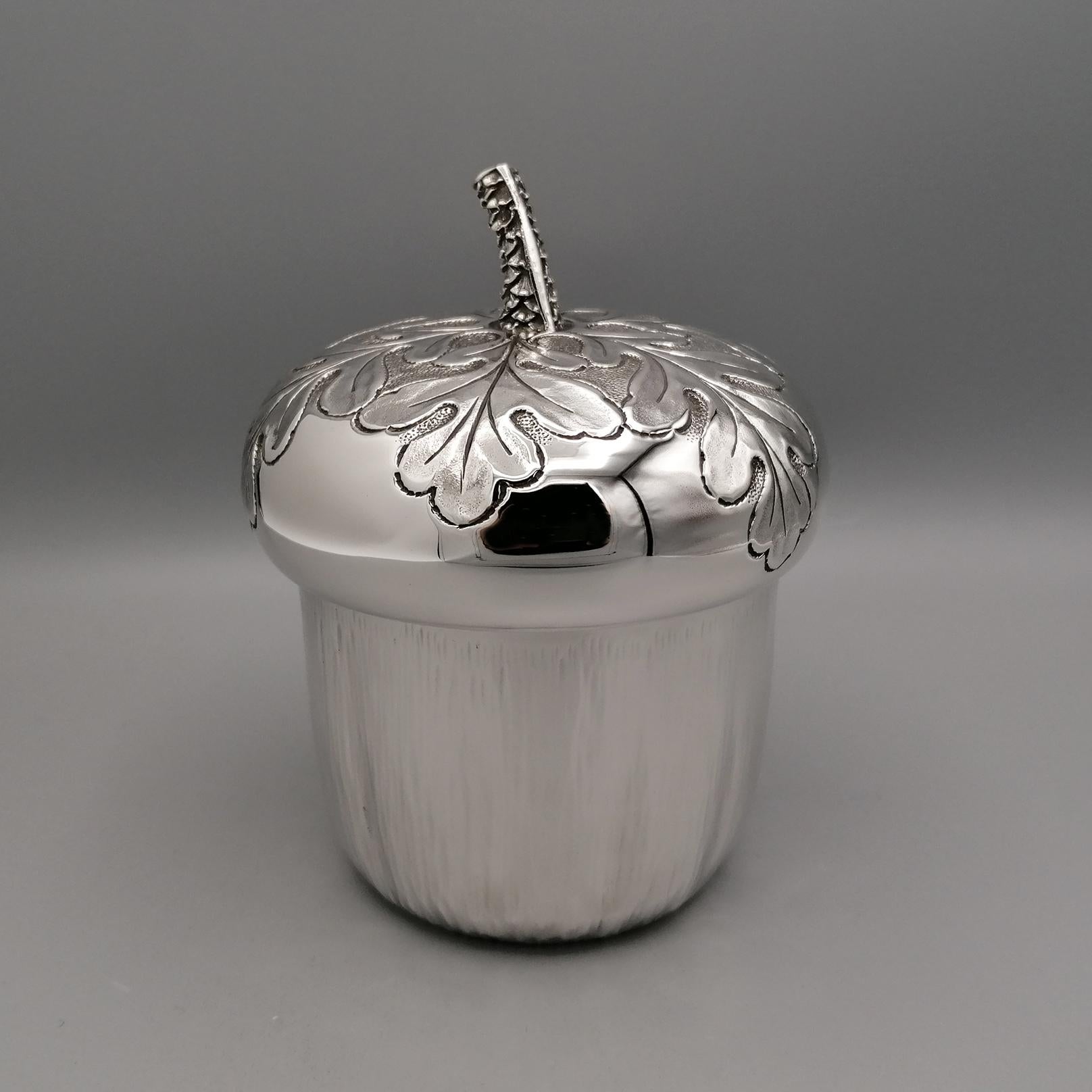Engraved 20th Century Italian Silver Box Embossed and Chiselled by Hand Acorn Shape For Sale