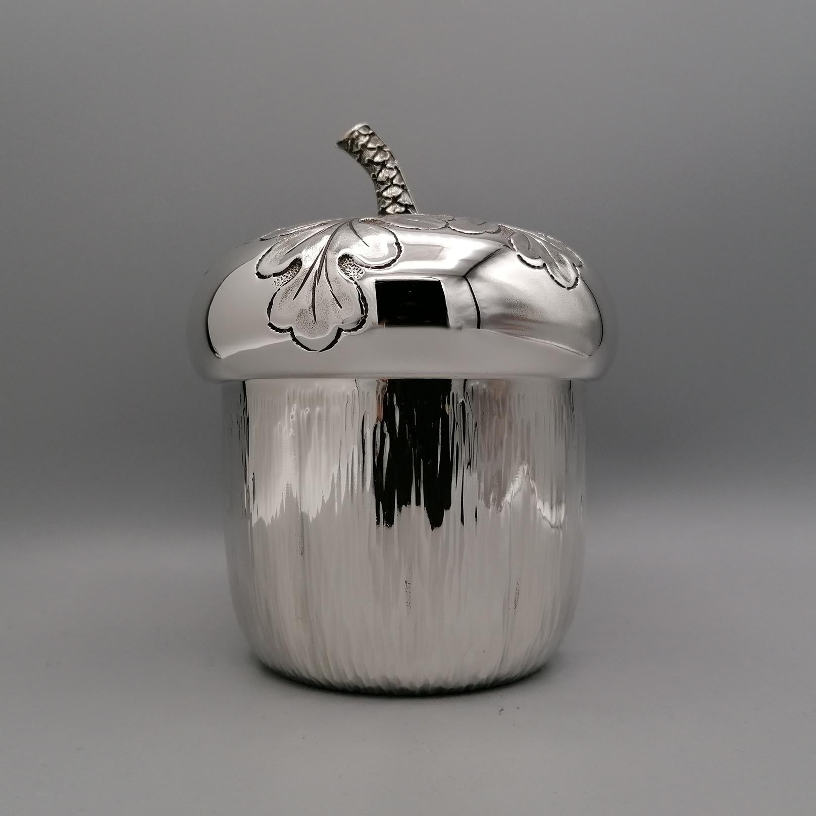 20th Century Italian Silver Box Embossed and Chiselled by Hand Acorn Shape For Sale 1