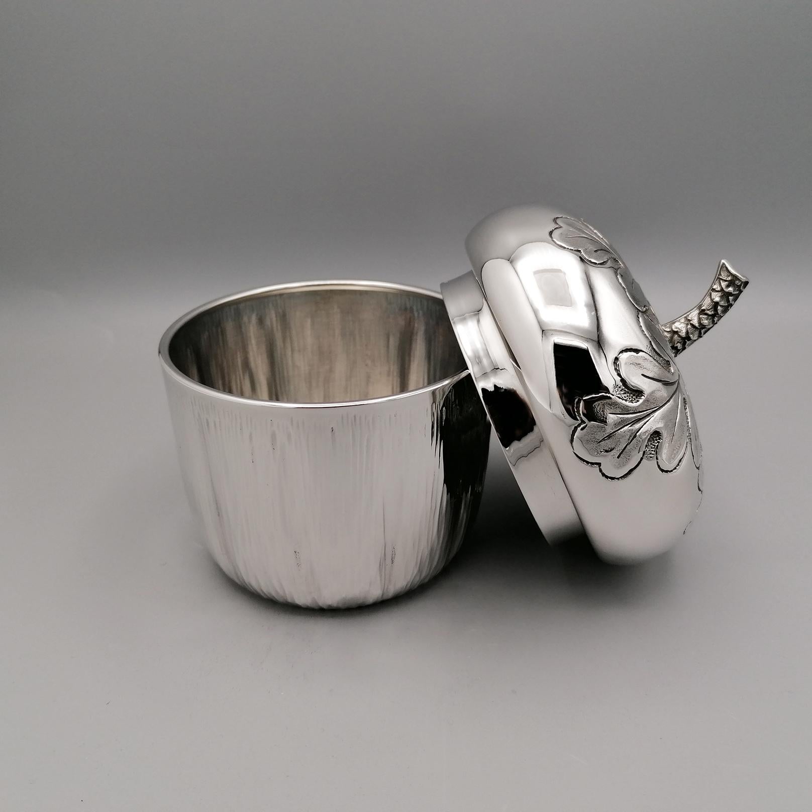 20th Century Italian Silver Box Embossed and Chiselled by Hand Acorn Shape For Sale 2