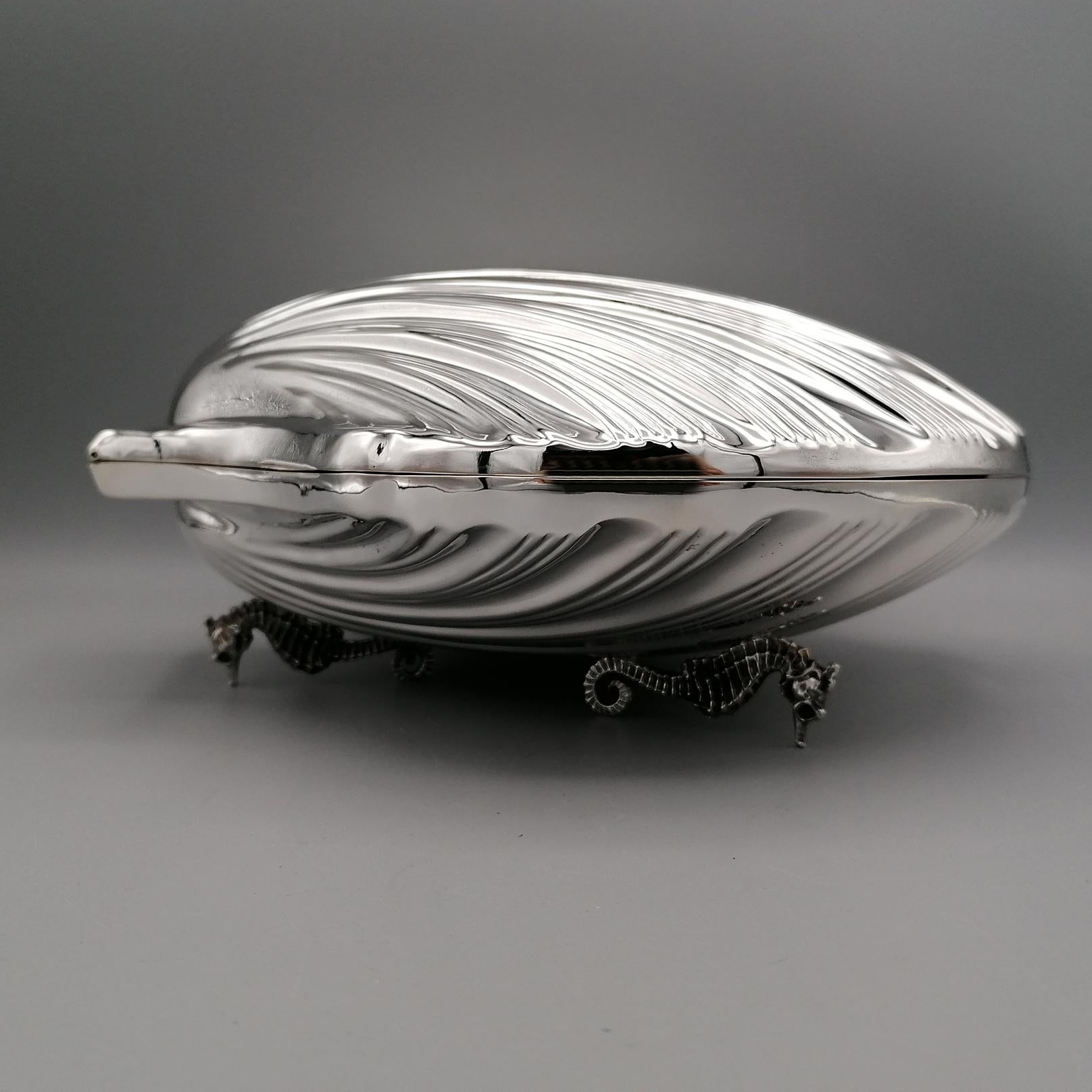 Embossed 20th Century Italian Silver Boxes Shell-Shaped on feet with gilted interior For Sale