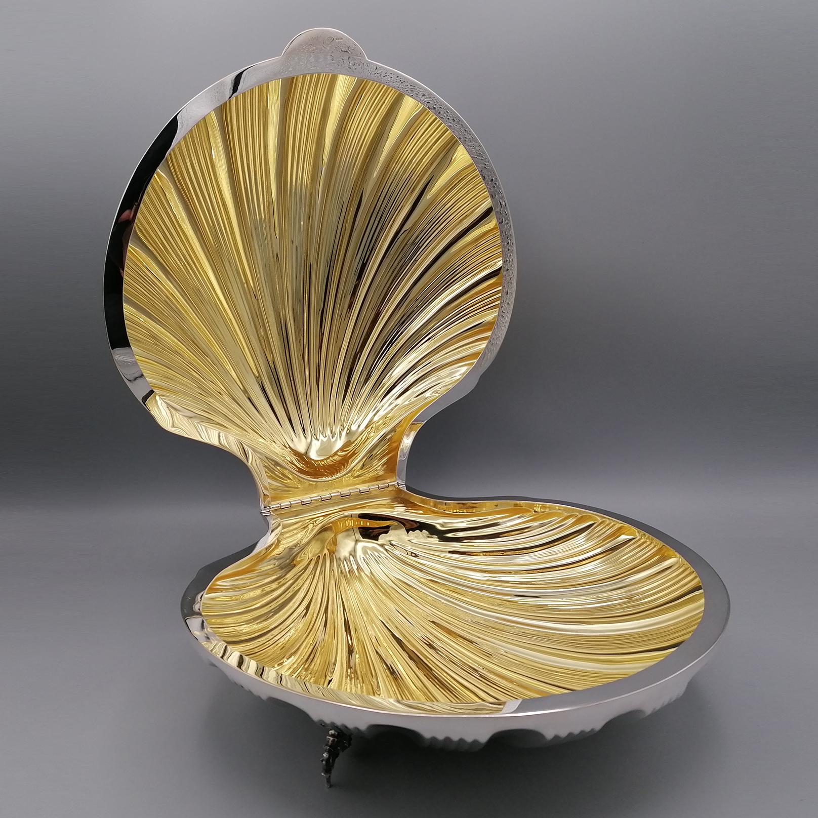 20th Century Italian Silver Boxes Shell-Shaped on feet with gilted interior For Sale 1