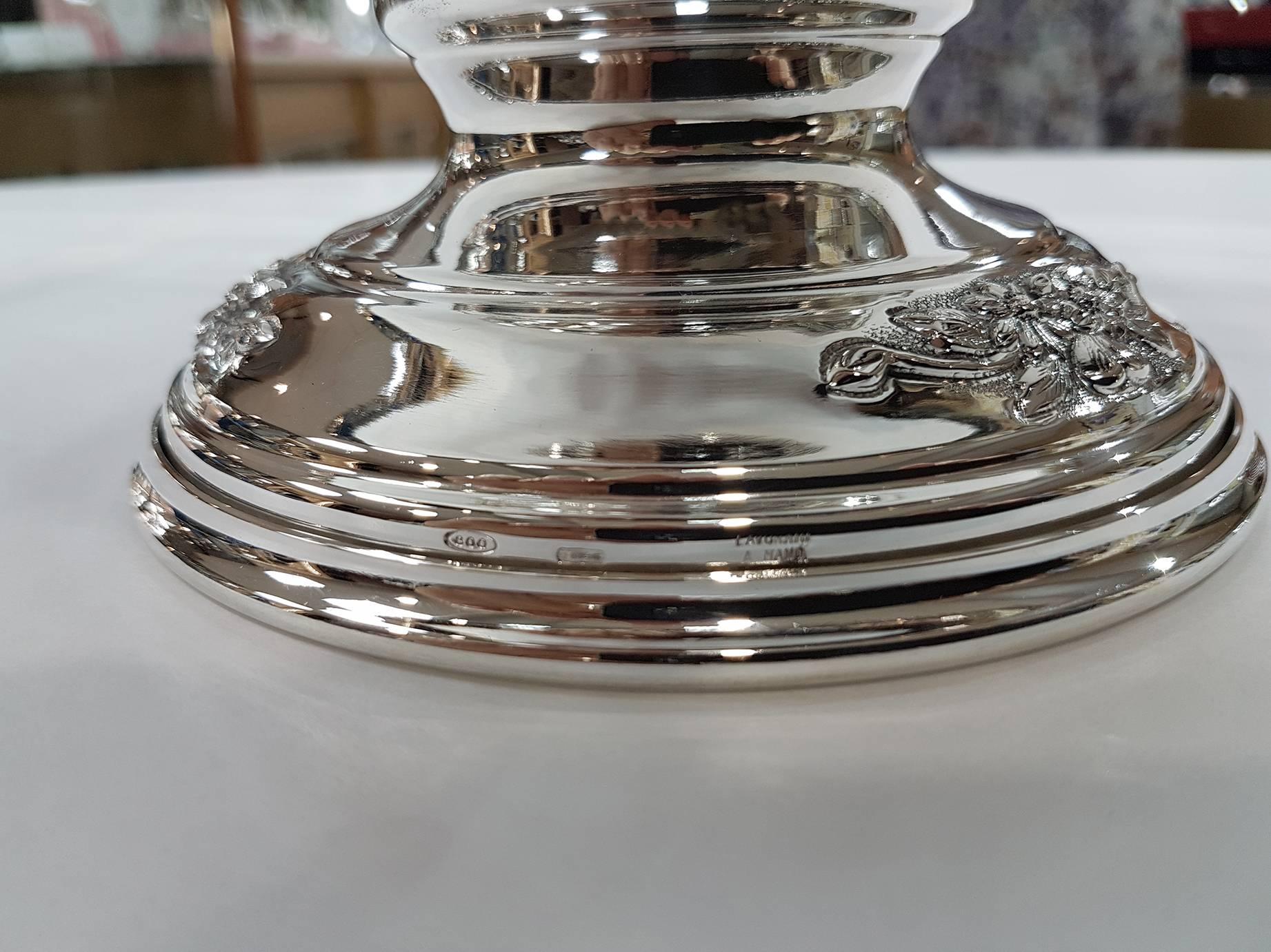 20th Century Italian Silver Centerpieces Embossed and Chiselled with Flowers For Sale 7