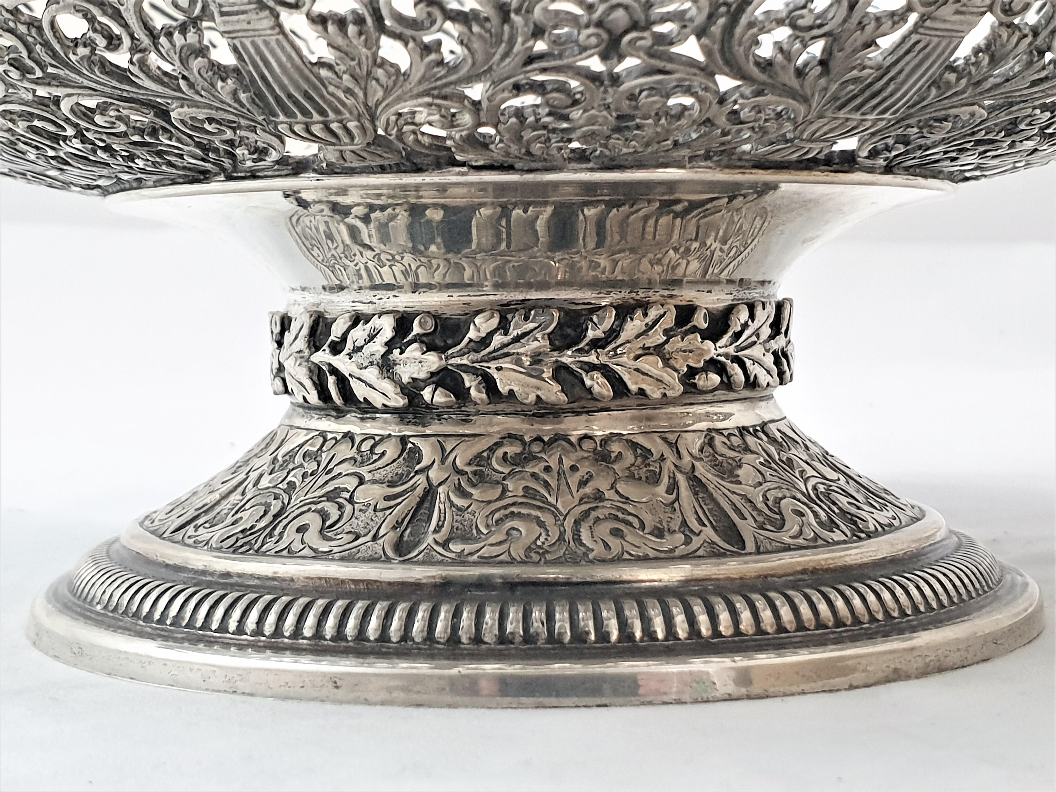 20th Century Italian Silver Fretwork Basket with Cover by Messulam Milan Italy For Sale 5