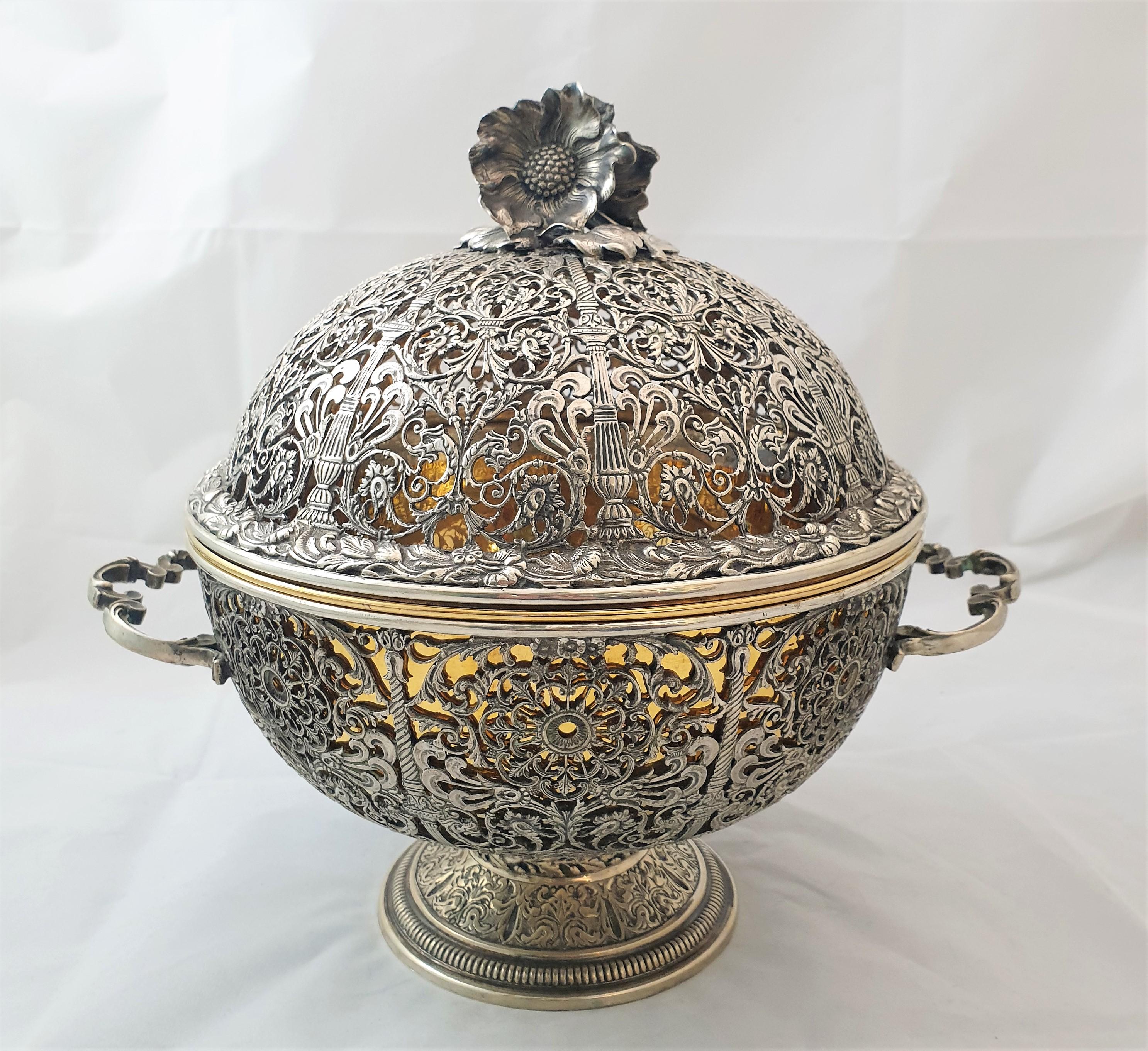 20th Century Italian Silver Fretwork Basket with Cover by Messulam Milan Italy For Sale 9