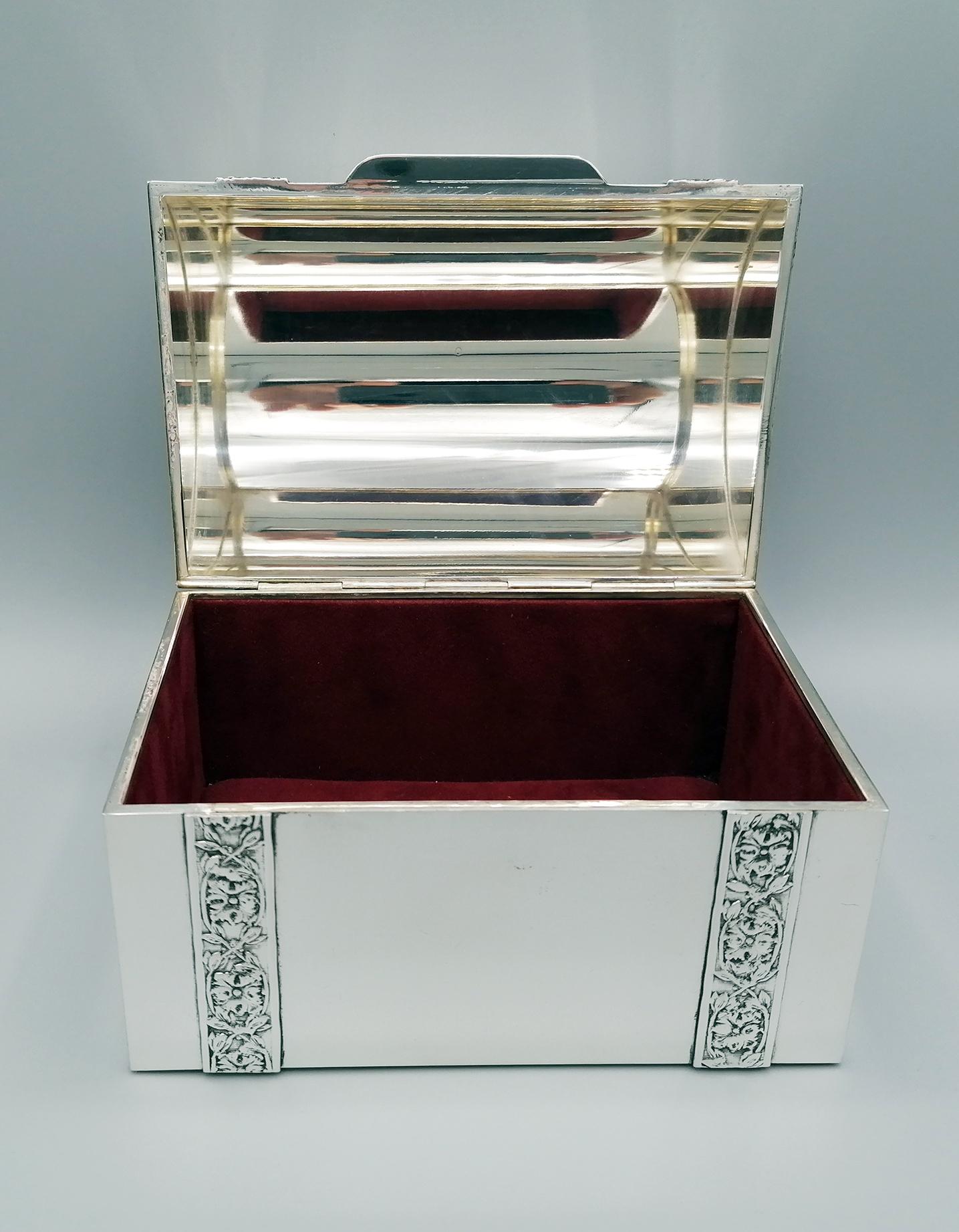 Other 20th Century Italian Silver Jewelry box For Sale