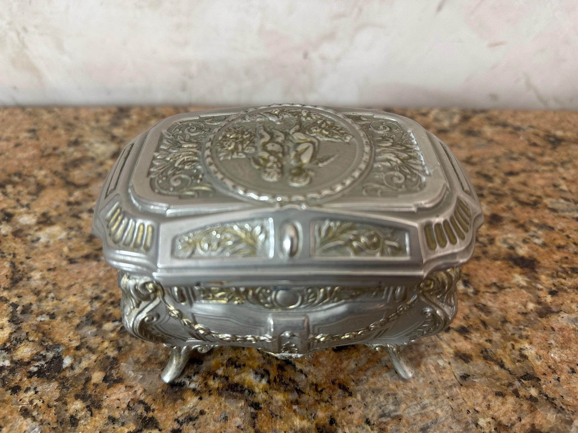 20th century Italian Silver plate Musicale Boxe, 1960s For Sale 4