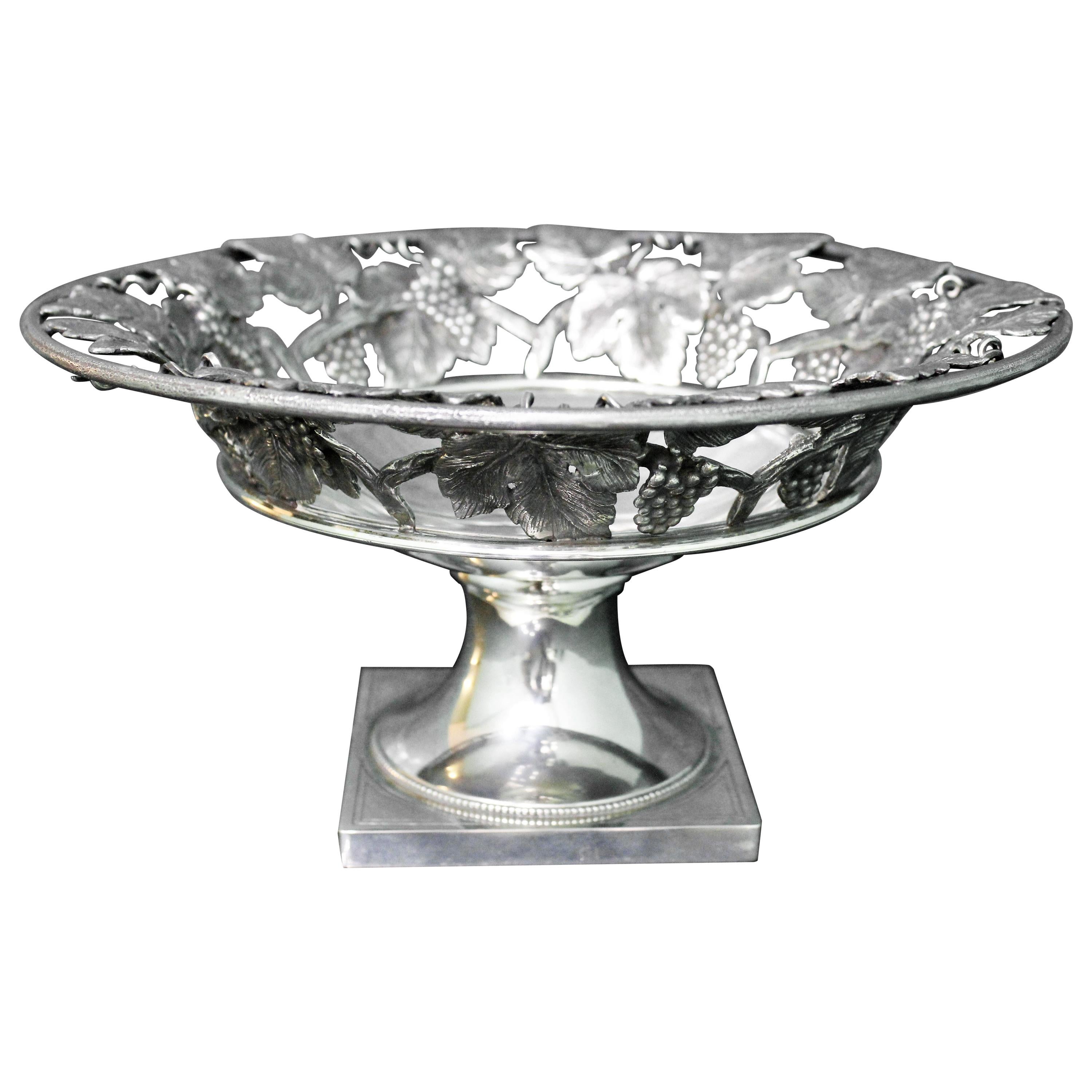 20th Century Italian Silver Rococo Fruit Stand, 1930s For Sale